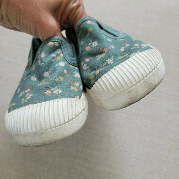 Cat & Jack Floral Slip-on Sneakers - Picture 4 of 9